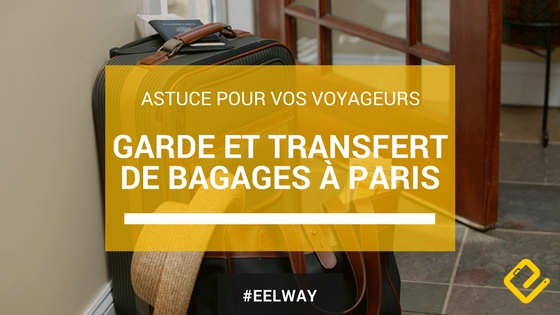 Une valise et un sac sont placés près d'une porte. Le texte superposé en français indique : « Assurez-vous pour vos voyageurs » - où garder bagages clients airbnb