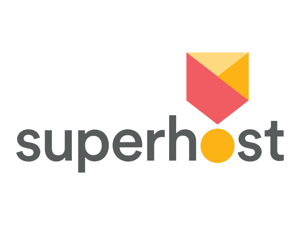 Un logo Superhost sur fond blanc - bonnes recommandations airbnb
